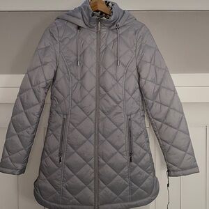 NWOT Laundry By Shelli Segal silver coat size XS